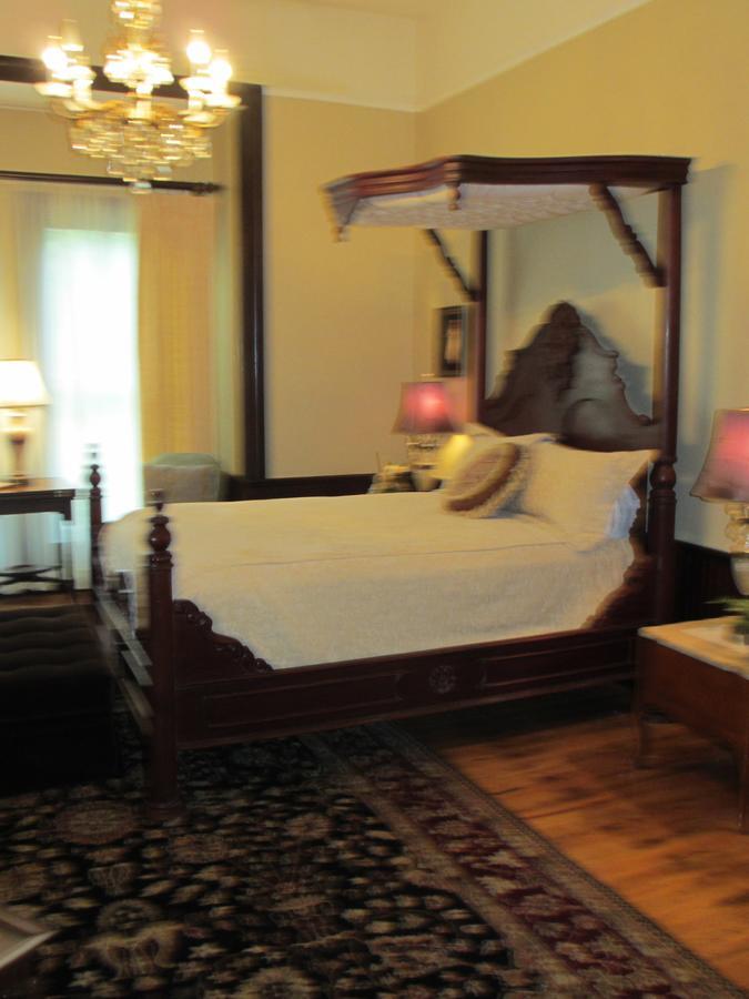 Adair Manor Bed & Breakfast Adairsville Exterior photo